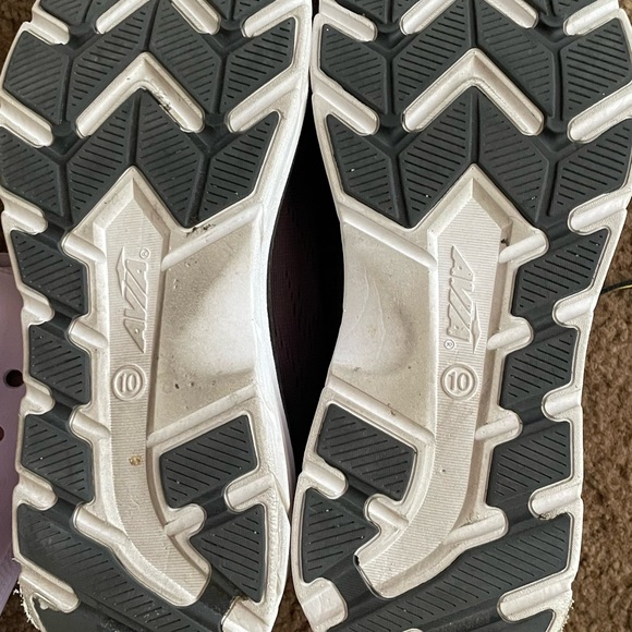 Avia women’s size 10 run/walk shoe in Black - Picture 3 of 4